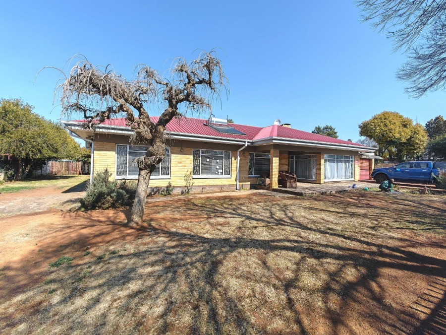 3 Bedroom Property for Sale in Universitas Free State